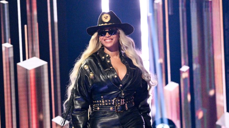 Beyonce Headlines NFL's Christmas Day Halftime Show on Netflix