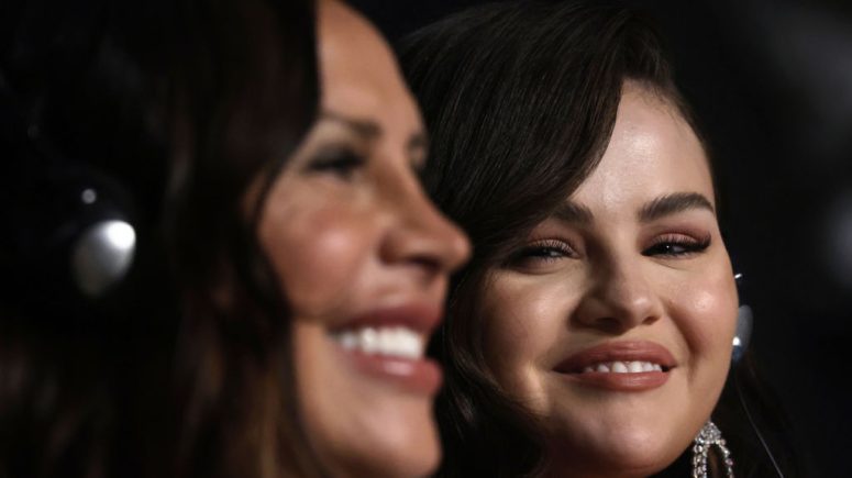 Karla Sofía Gascón y Selena Gómez juntas en un evento de 'Emilia Pérez'