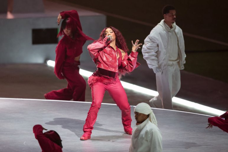 SZA performs at Super Bowl LIX at Caesars Superdome 