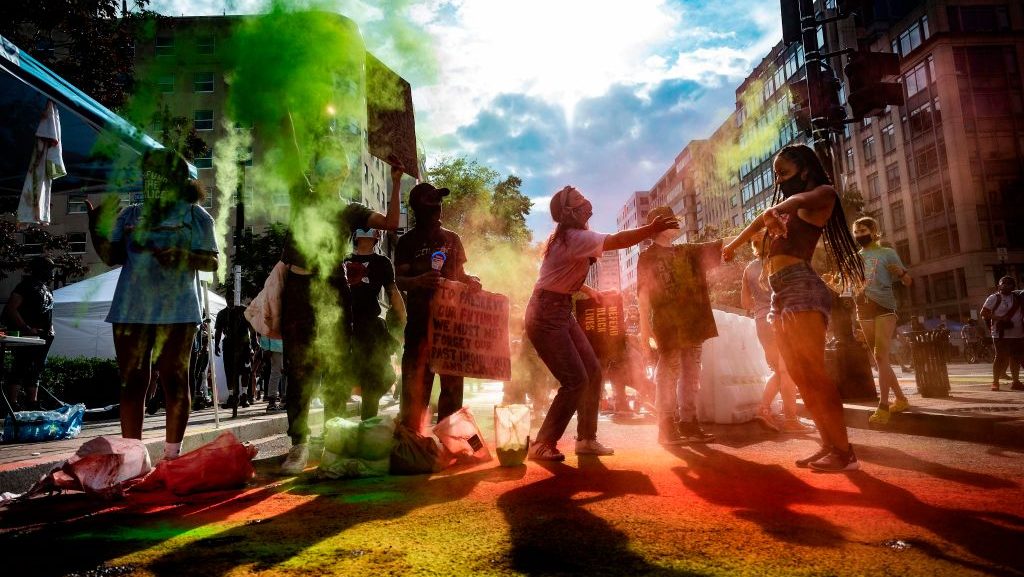 TOPSHOT-US-POLITICS-RACISM-JUNETEENTH