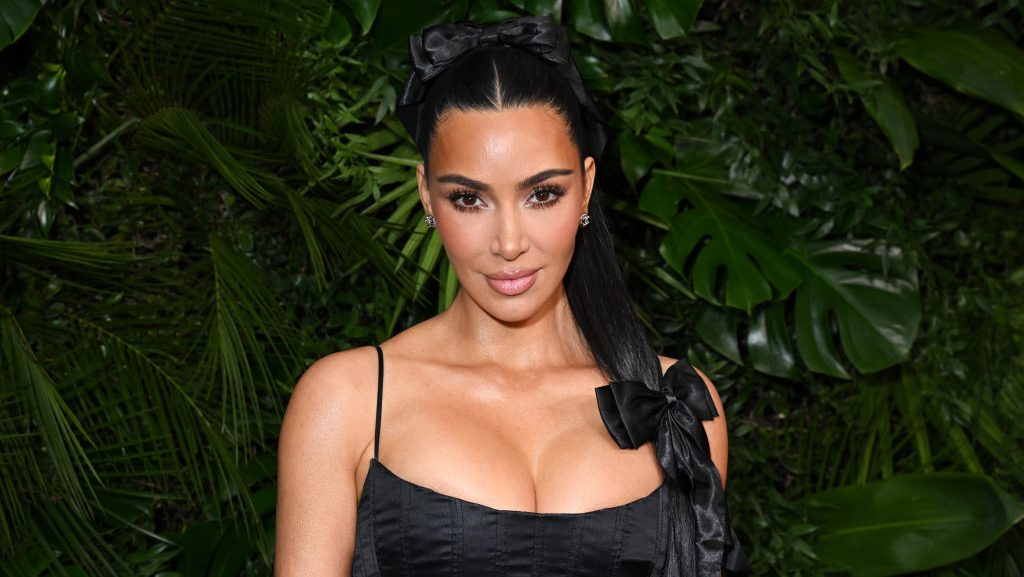 CHANEL and Charles Finch Pre-Oscar Awards Dinner - Arrivals Kim Kardashian Bratz