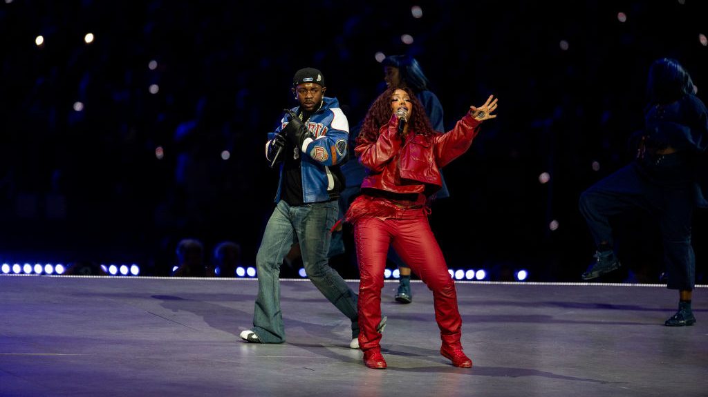 Kendrick Lamar performs with SZA during Apple Music Super Bowl LIX Halftime Show at Caesars Superdome