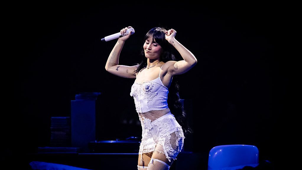 Aitana habla durante la "Listening Party" en el Movistar Arena el 27 de mayo de 2025 en Madrid, España.