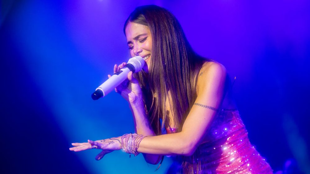 Billboard En Vivo Featuring Greeicy and Mike Bahia