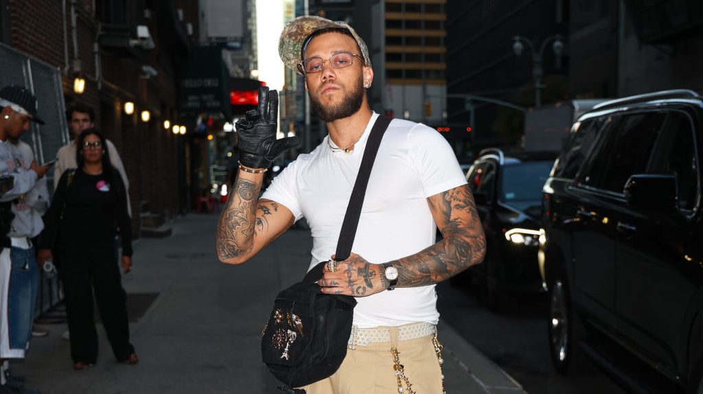 Jhay Cortez, también conocido como 'Jhayco', llega a 'The Late Show With Stephen Colbert' el 22 de octubre de 2024
