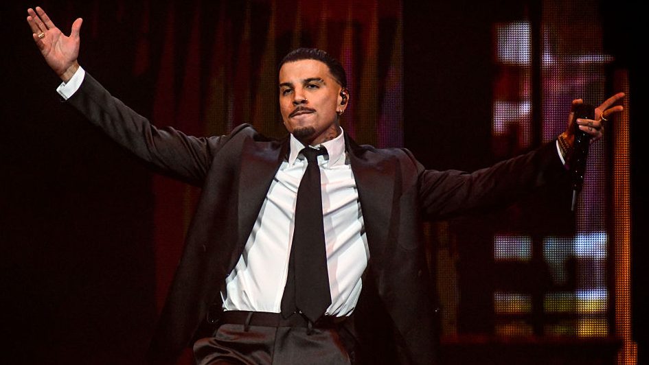 Rauw Alejandro performs on stage during his Cosa Nuestra Tour at Kia Center on May 27, 2025 in Orlando, Florida.