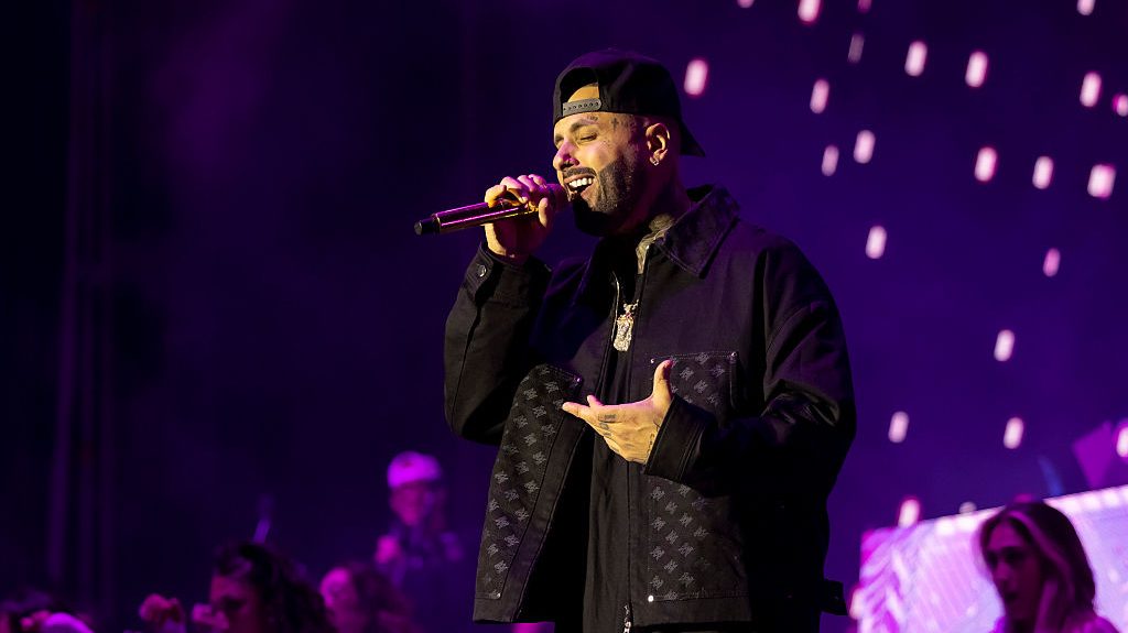 Nicky Jam actúa durante su Sunshine Tour en el Anexo Estadio el 21 de junio de 2025 en Las Palmas de Gran Canaria