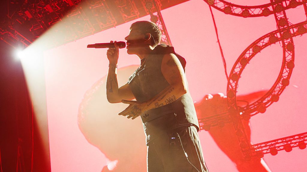 Duki se presenta en concierto en el Palau Sant Jordi el 24 de octubre de 2025 en Barcelona, España.