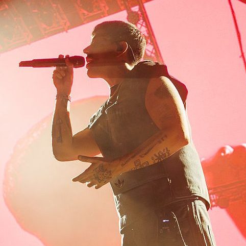 Duki se presenta en concierto en el Palau Sant Jordi el 24 de octubre de 2025 en Barcelona, España.