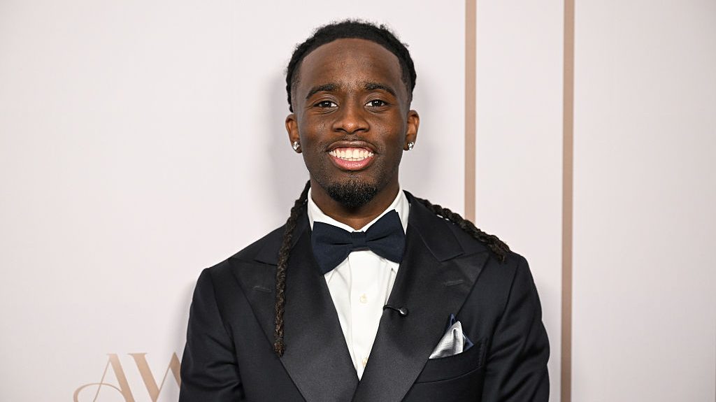 Kai Cenat en los BET Awards 2025, celebrados en el Peacock Theater