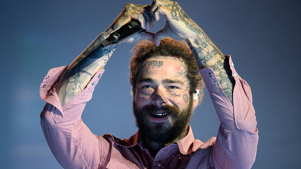 Post Malone actúa en el Paris La Défense Arena de París