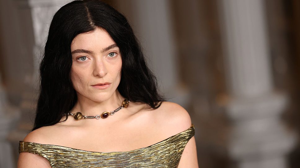 Lorde attends the 2025 LACMA Art + Film Gala at Los Angeles County Museum of Art on November 01, 2025 in Los Angeles, California. (Photo by Monica Schipper/FilmMagic)